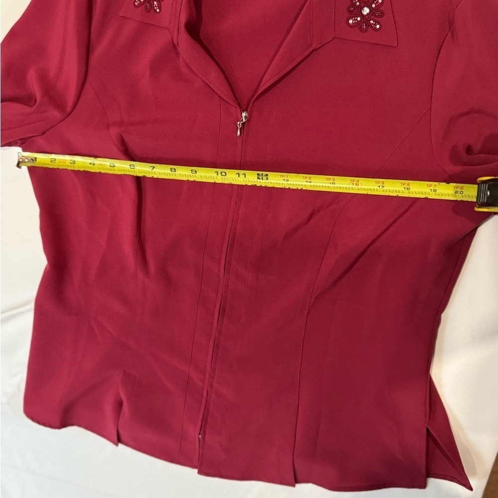 Kathy Che Women Blouse Red Burgundy Embroidered Embellished Zip Blouse Size 14 - Picture 10 of 10